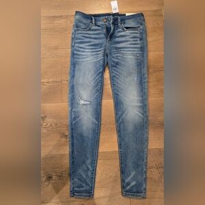 NWT American Eagle Low Risr Jeggings Jeans 2 Short
